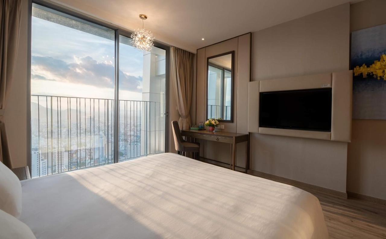 Panorama Oceanfront Suite Nha Trang Exterior foto